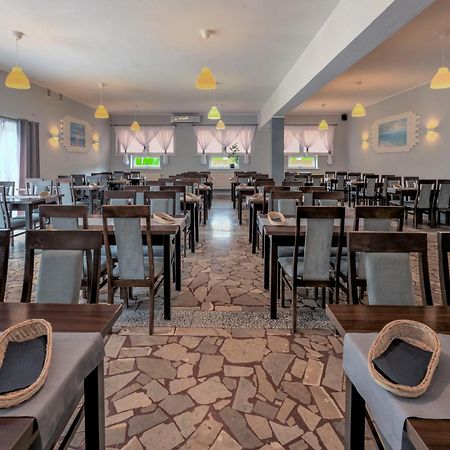 Osrodek Rekreacyjny Aga Hotel Gąski Buitenkant foto