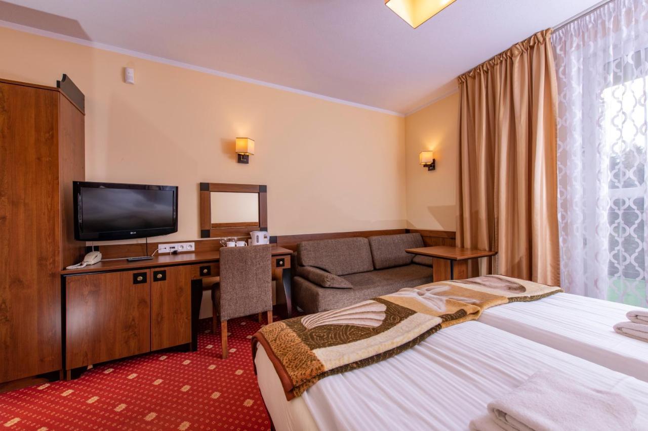 Osrodek Rekreacyjny Aga Hotel Gąski Buitenkant foto