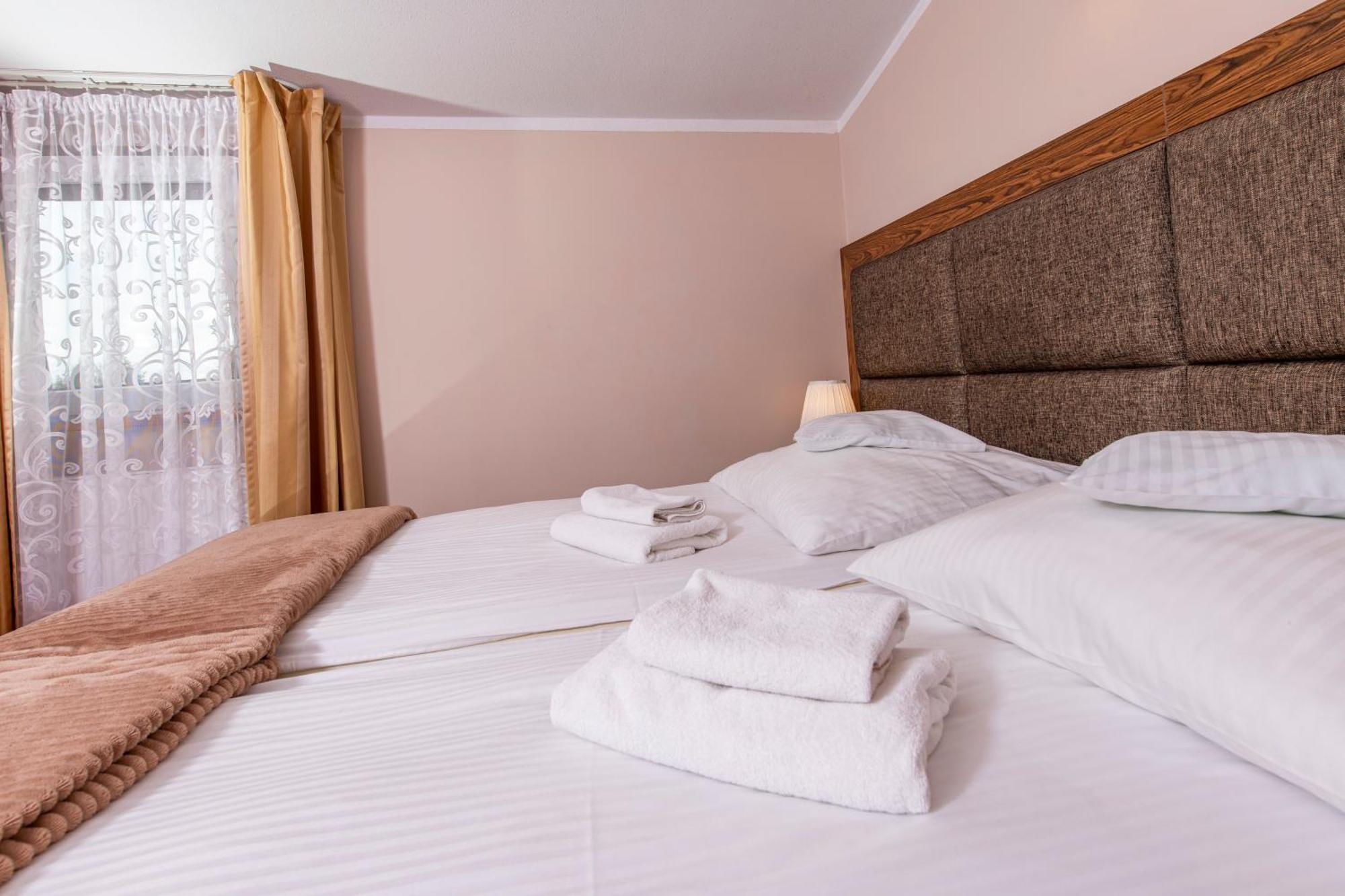 Osrodek Rekreacyjny Aga Hotel Gąski Buitenkant foto