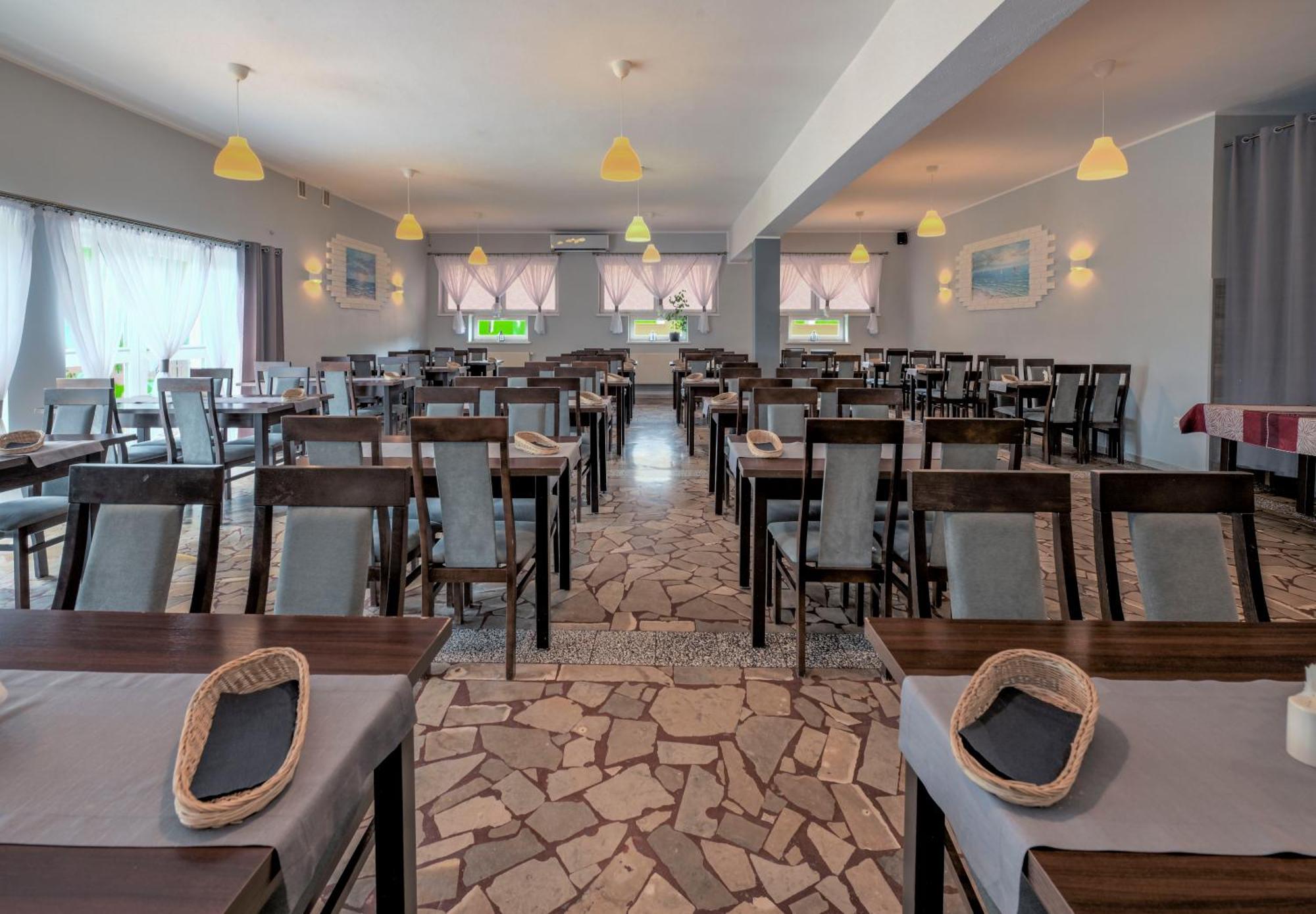 Osrodek Rekreacyjny Aga Hotel Gąski Buitenkant foto